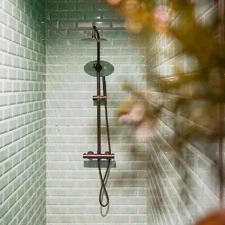 酒店 La Vida 提耳堡